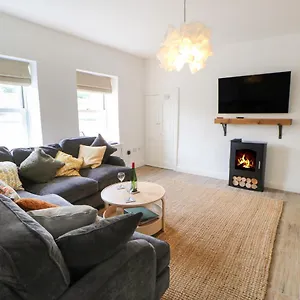 https://the-old-store-2-alpine-terrace.yorkshirehotels.net