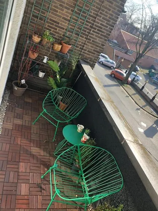 Apartment With Balcony West Bridgford Nottingham